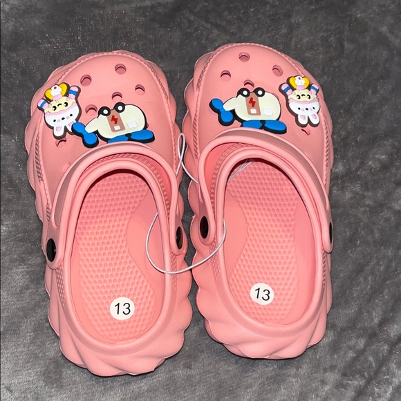 Kids Pink Clogs with Cartoon Charms - Picture 1 of 3
